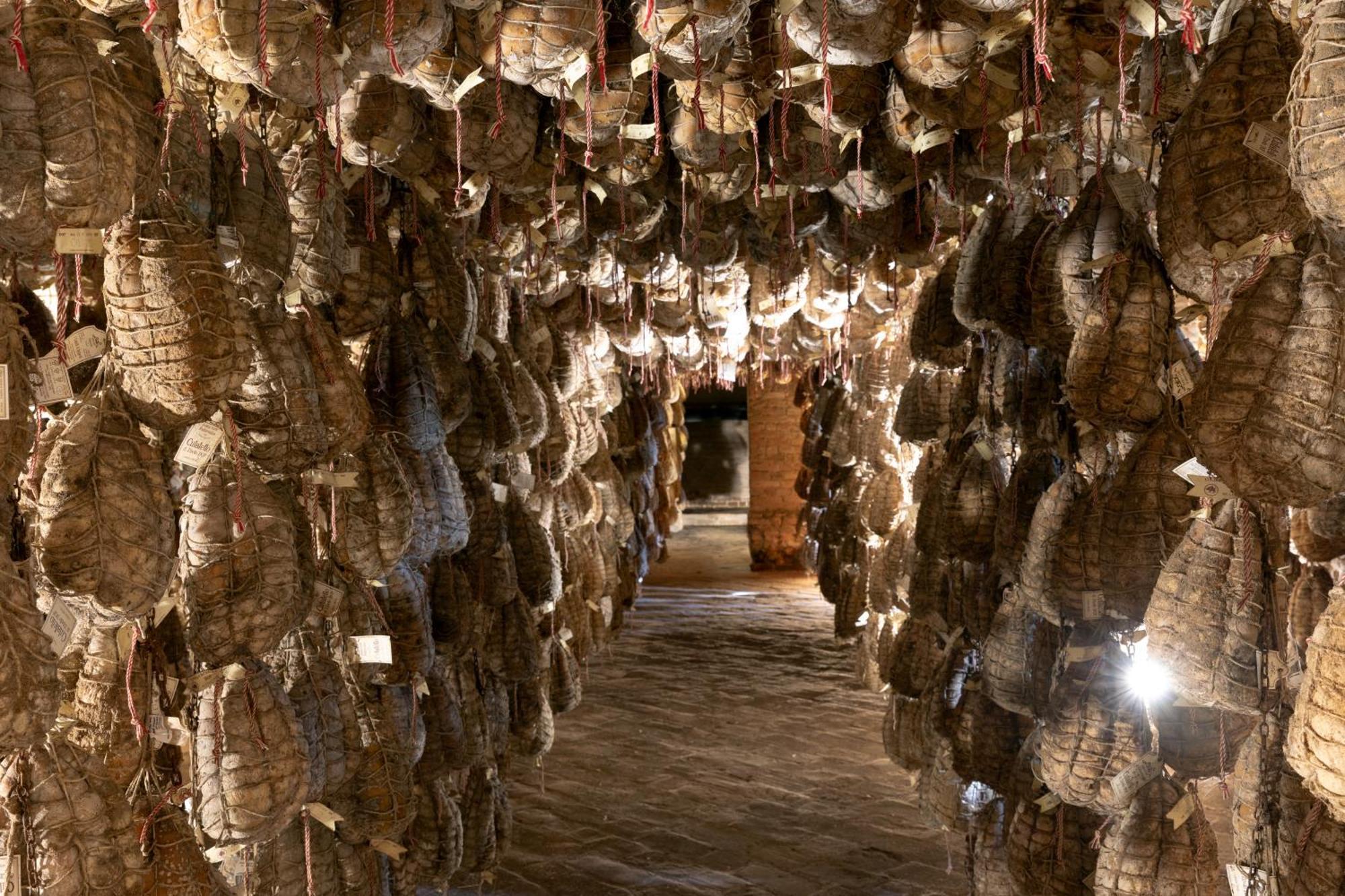 Antica Corte Pallavicina Relais Polesine Parmense Luaran gambar