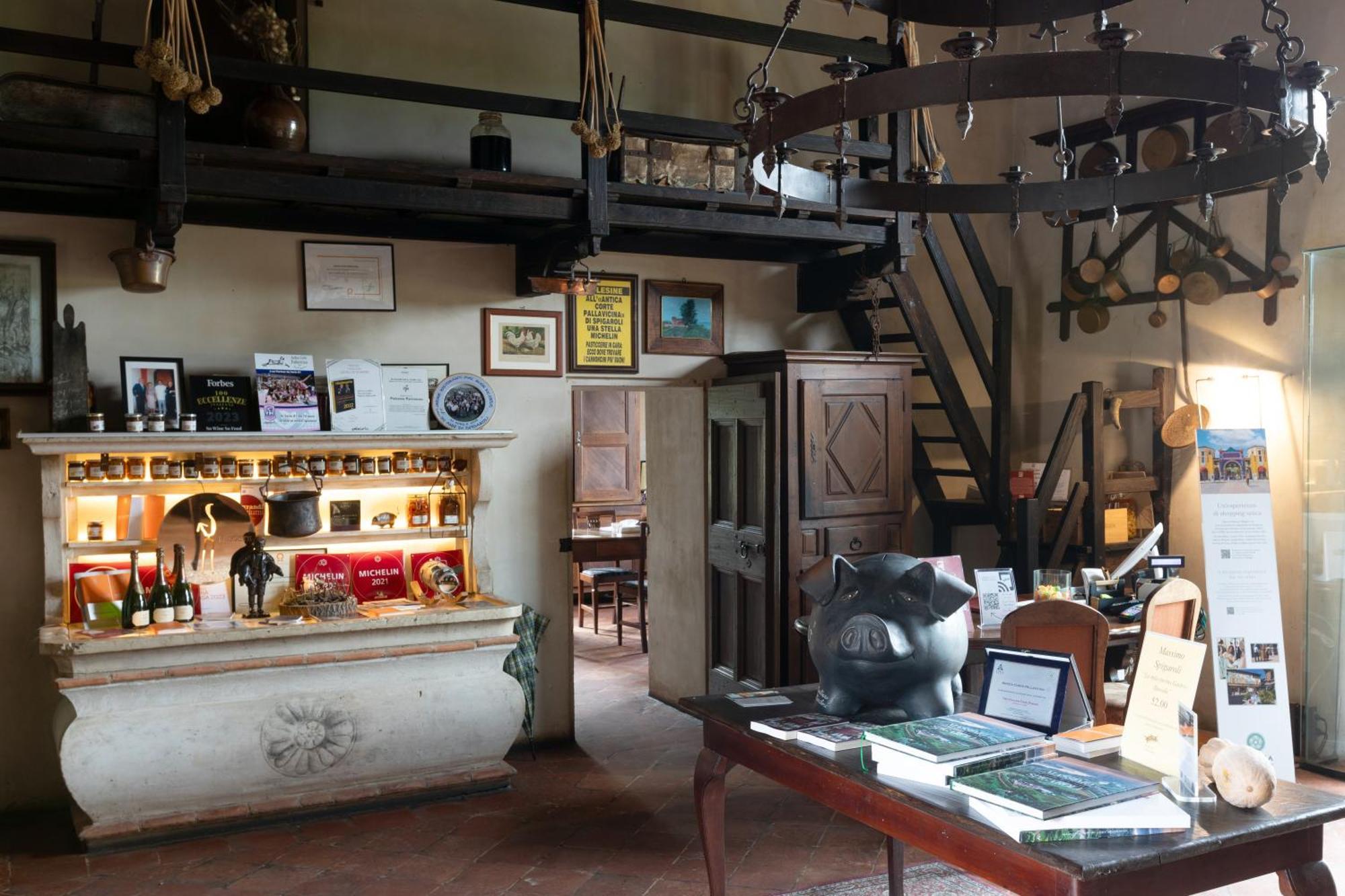 Antica Corte Pallavicina Relais Polesine Parmense Luaran gambar