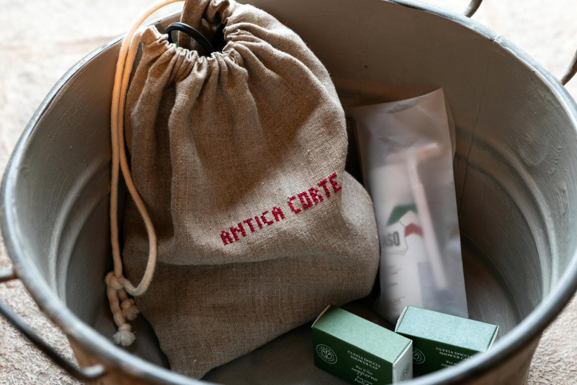 Antica Corte Pallavicina Relais Polesine Parmense Luaran gambar